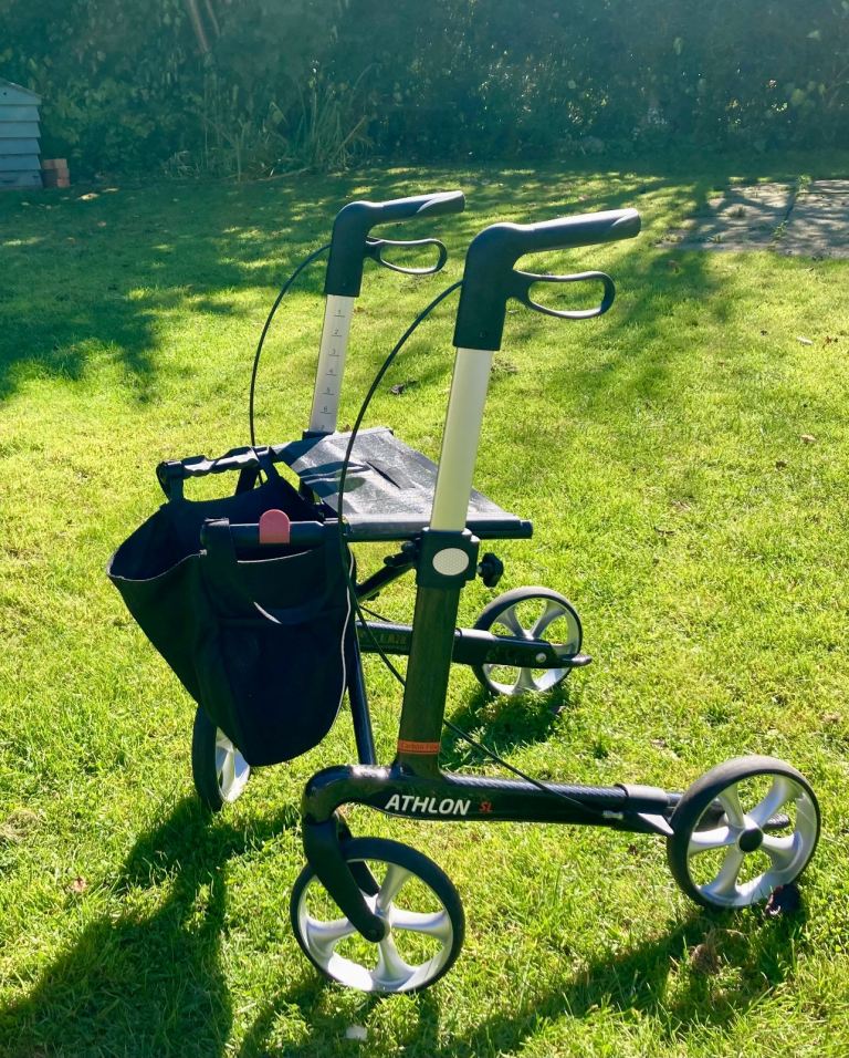 Athlon Carbon fibre Mobility Walker 