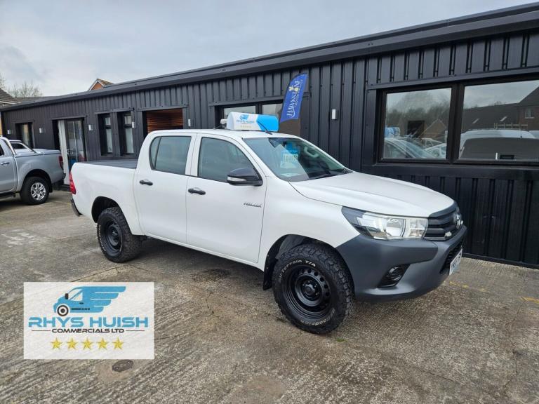 2016 Toyota Hilux ACTIVE 4WD D-4D DCB Pickup Diesel Manual