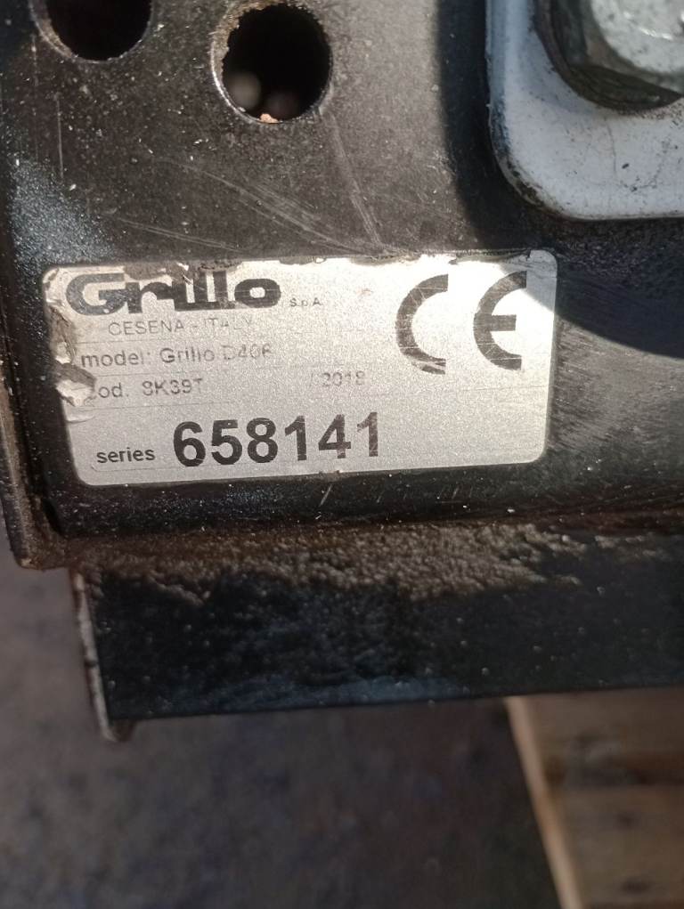 Grillo tracked manual tip dumper 