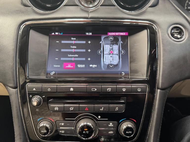 2017 Jaguar XJ 3.0d V6 Portfolio Auto Euro 6 (s/s) 4dr SALOON Diesel Automatic