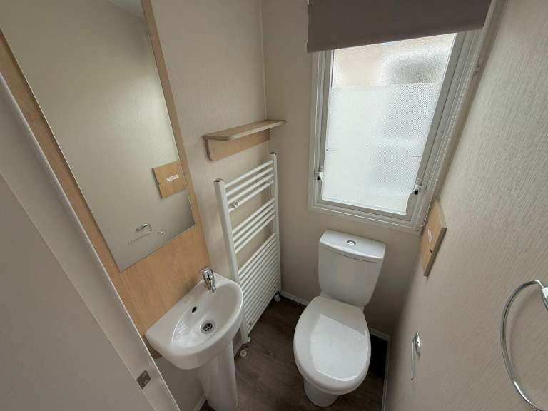  Static caravan double glazed & central heated 3 bed Willerby Seasons