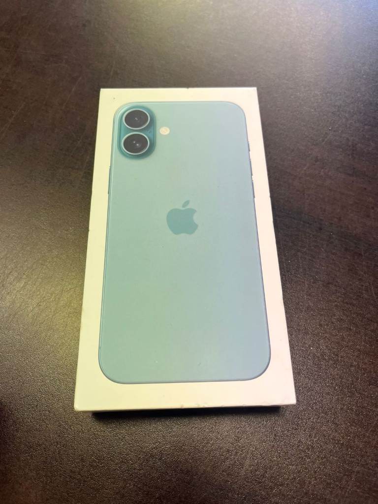 iPhone 16 plus  128gb like new £550 512gb £600 unlocked with Apple Warranty