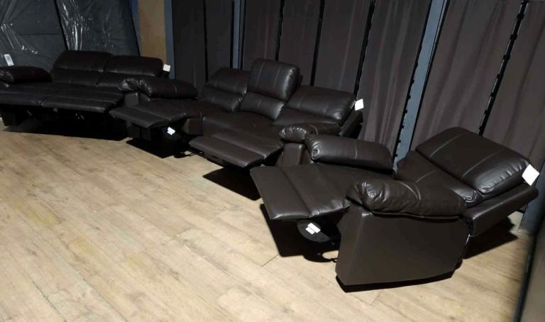 Unused 3+2+1 Seater Recliner Sofas
