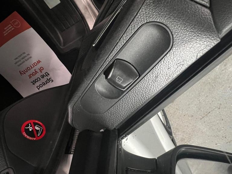 2009 Mercedes-Benz Viano 3.0 CDI Ambiente RWD L4 H1 5dr MPV Diesel Automatic