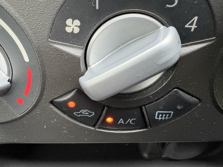 VAUXHALL AGILA 1.2 VVT SE 2014