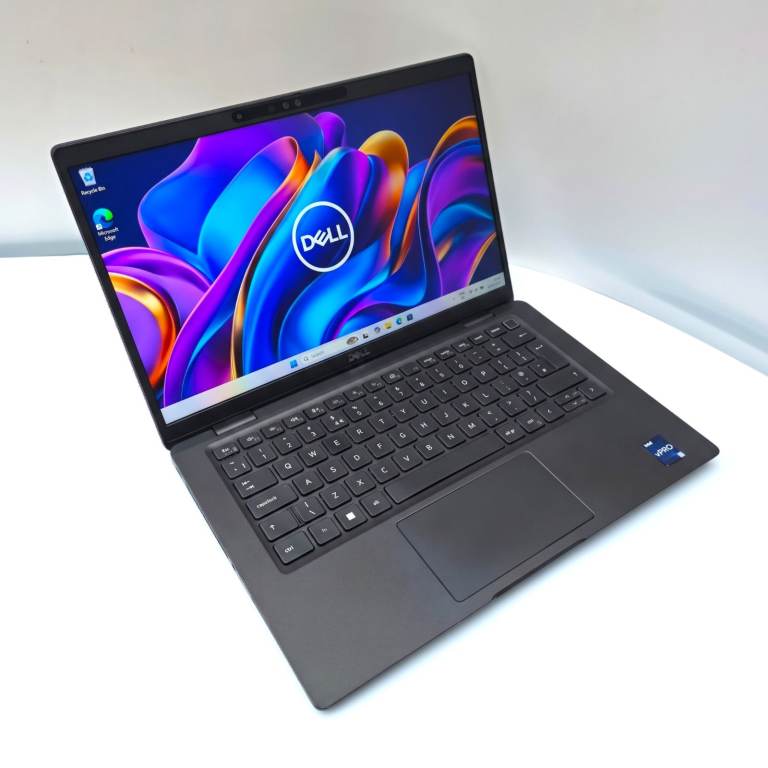 Dell Latitude 7330 i5 1245U 1TB SSD 16GB RAM Intel Iris Xe Laptop Business Ultrabook