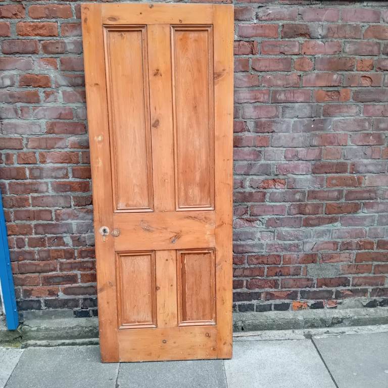 Internal pine doors