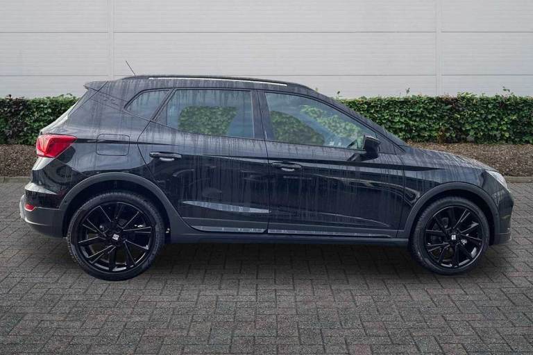 2025 SEAT Arona 1.0 TSI 115 FR Black Edition 5dr SUV Petrol Manual
