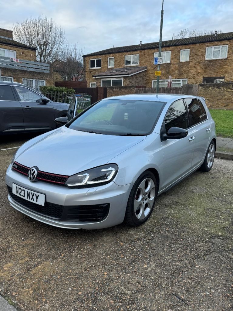 Volkswagen, GOLF, Hatchback, 2010, Semi-Auto, 1984 (cc), 5 doors