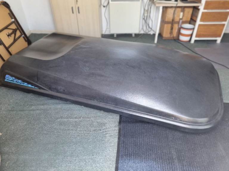 Ultraplast Extra Large (900 litre) top box for large car or van 