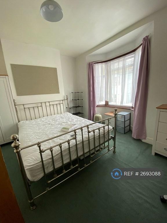 4 bedroom house in St. Martins Place, Brighton, BN2 (4 bed) (#2693088)