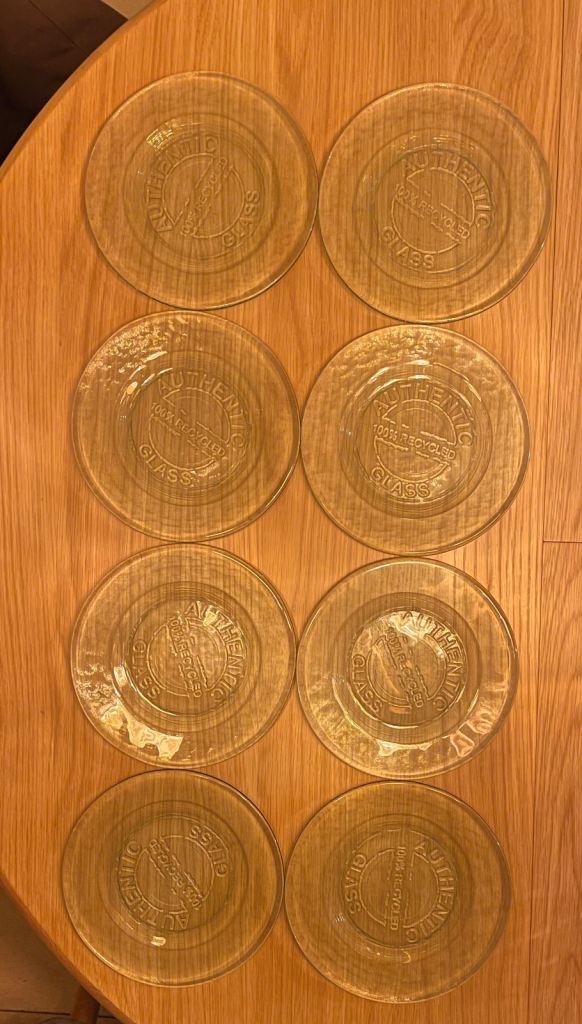 8 x Recycled Glass Plates