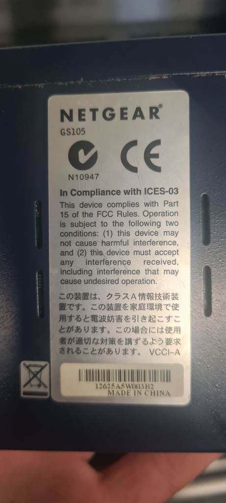 Netgear GS105 5-Port Gigabit Ethernet Unmanaged Switch