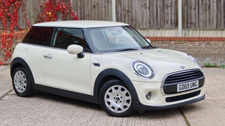 2020 MINI Hatch 1.5 One Classic Euro 6 (s/s) 3dr Hatchback Petrol Manual