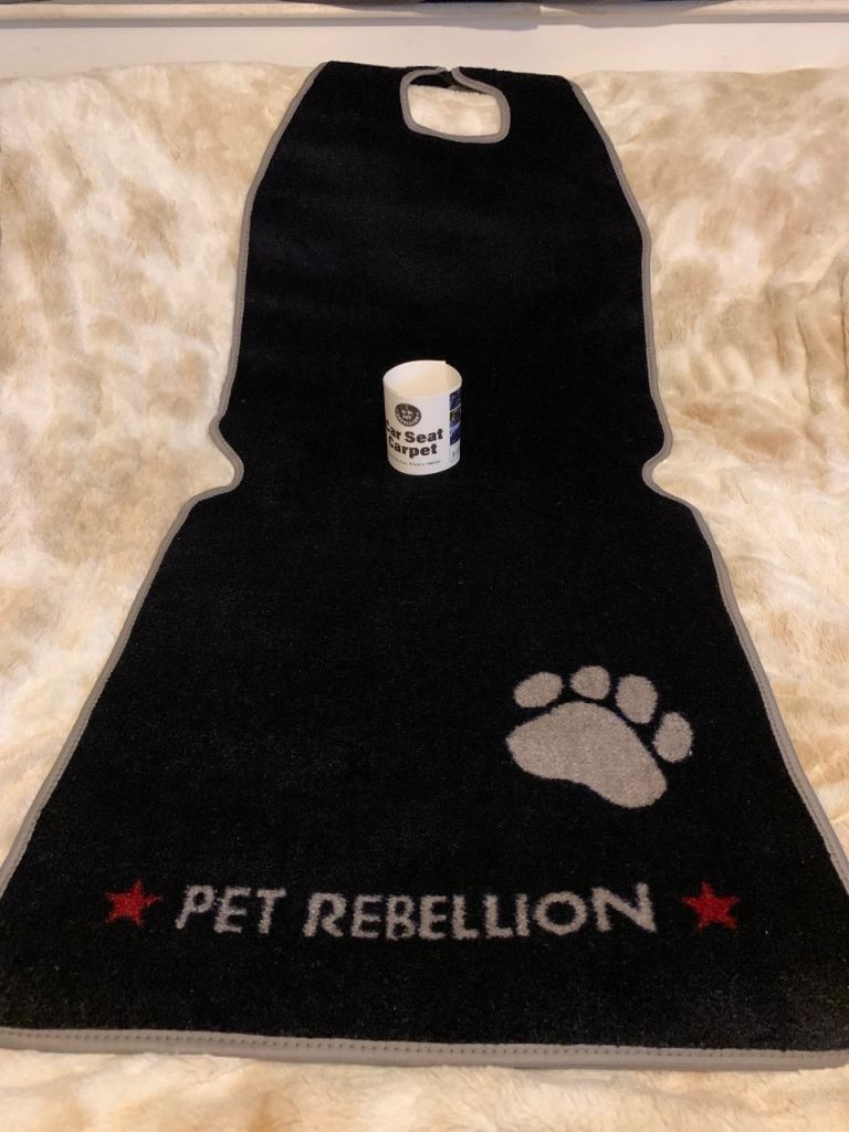 Universal car seat cover/carpet for dogs