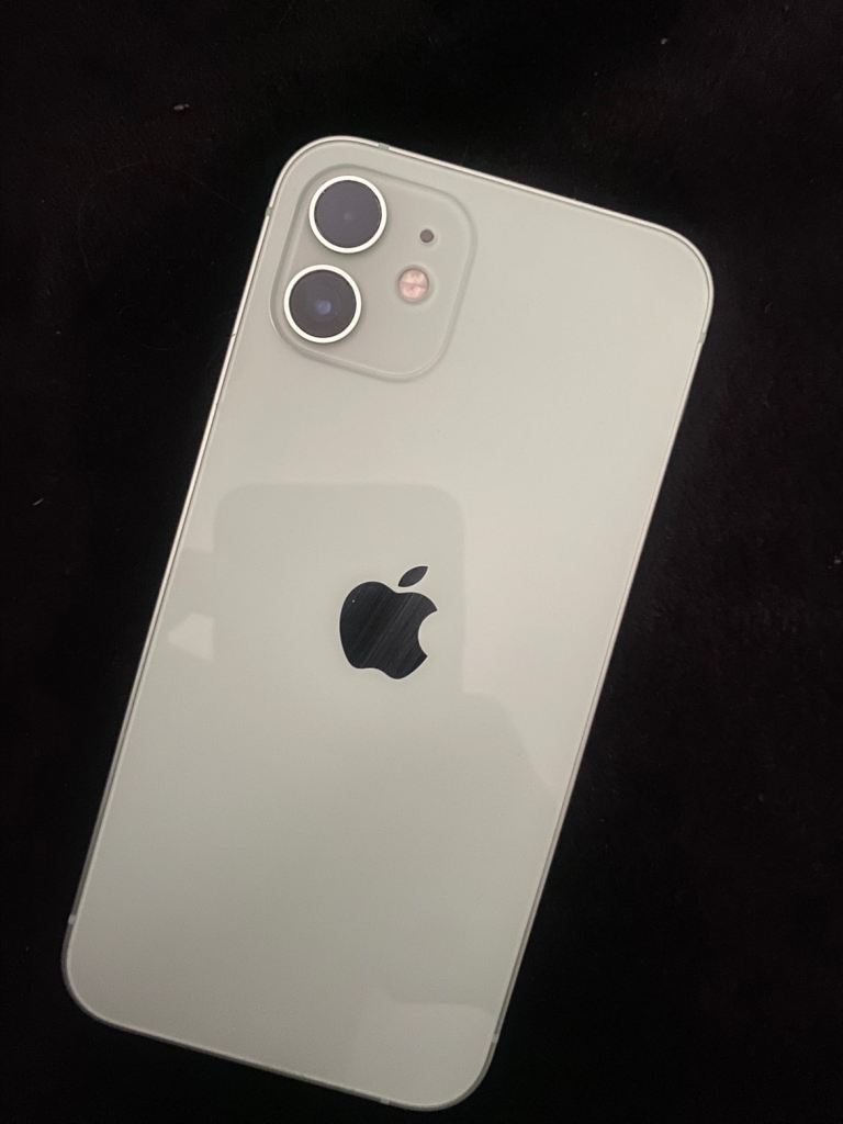 Iphone 12 in great condition 