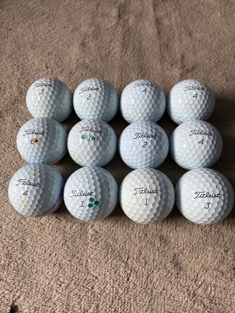 12 x Titleist Pro V1 golf balls