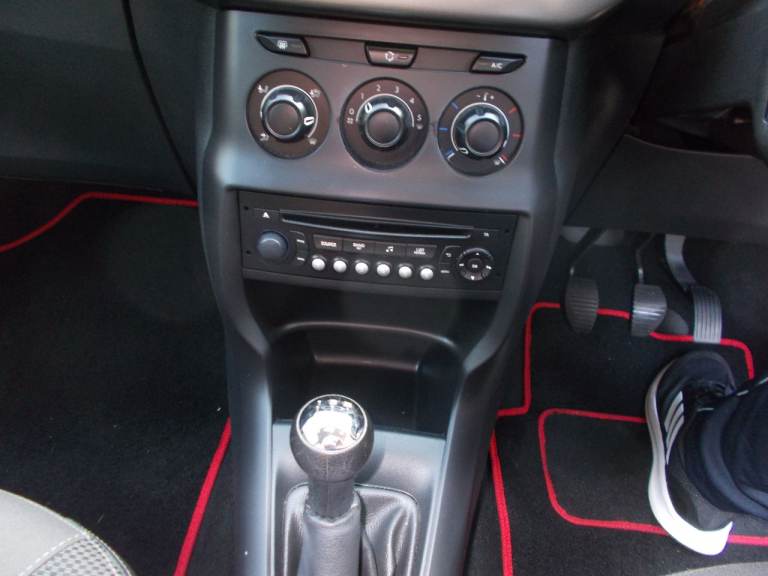 Citroen, C3, Hatchback, 2014, Manual, 1398 (cc), 5 doors