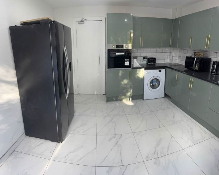 XL Double Ensuite Room with balcony