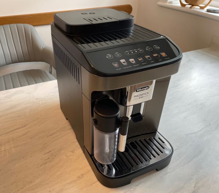 Delonghi Magnifica Evo Fully Automatic Bean to Cup Coffee Machine - Titanium/ Black