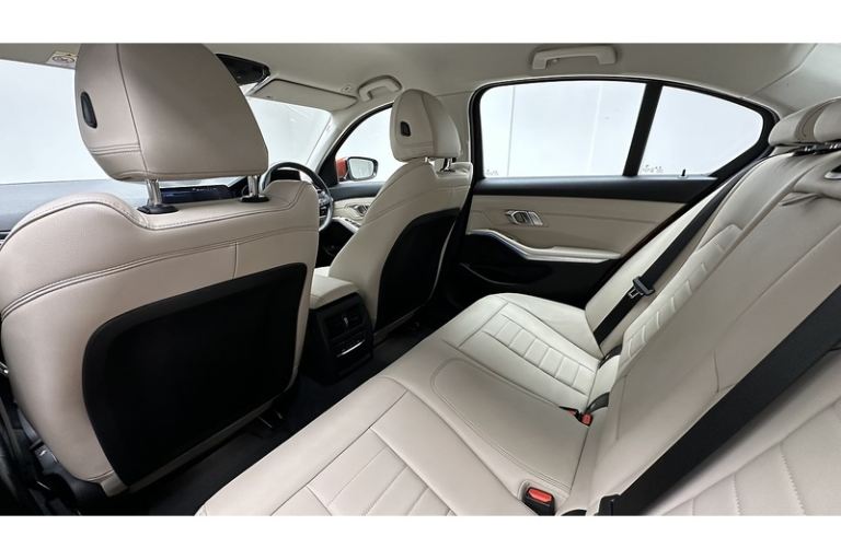 2019 BMW 3 Series 330e Sport Pro Saloon HYBRID Automatic