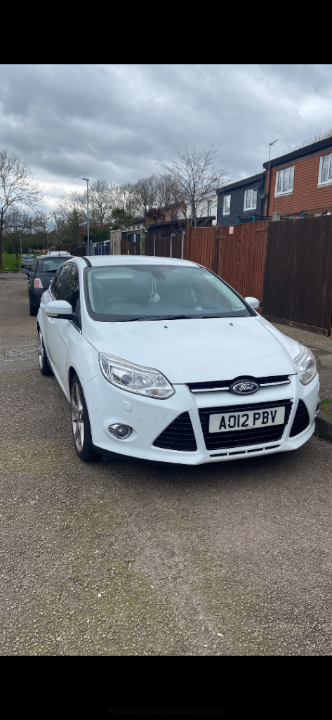Ford, FOCUS, Hatchback, 2012, Manual, 998 (cc), 5 doors