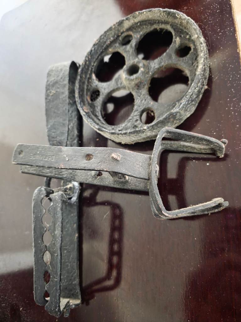 Vinage cast iron traps and pully wheel 