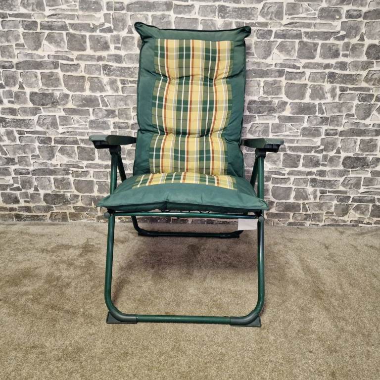 Reclining Garden or Patio Chair – Green Check