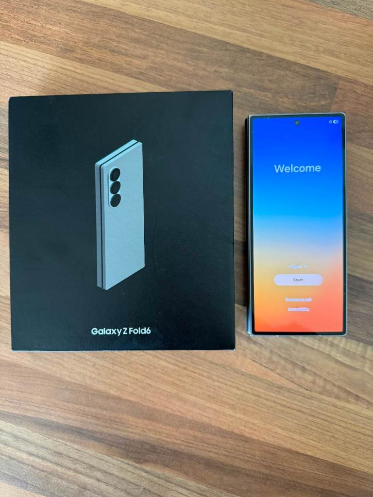 Samsung Galaxy Z Fold 6 - Perfect Condition + Unlocked