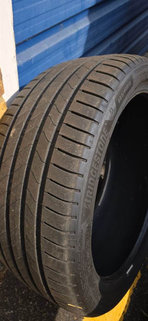Bridgestone turanza 225/40r18 92y