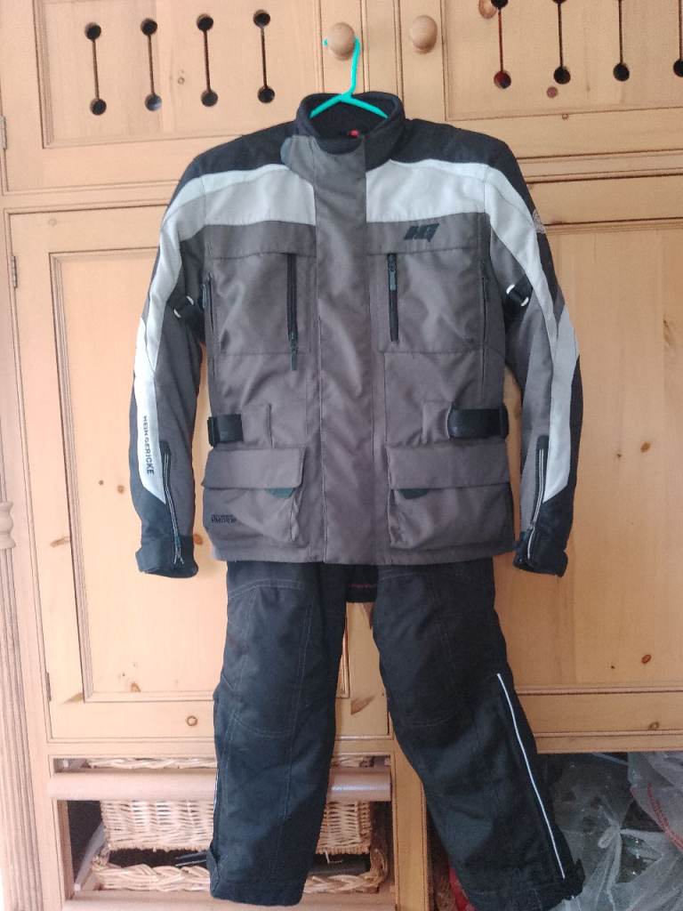 Ladies motorcycle jacket and trousers