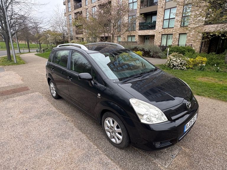 I owner from new 7 Seater Toyota VERSO 1.8 SR 2005 Auto 1.8 petrol,drives perfect,full serv.history 