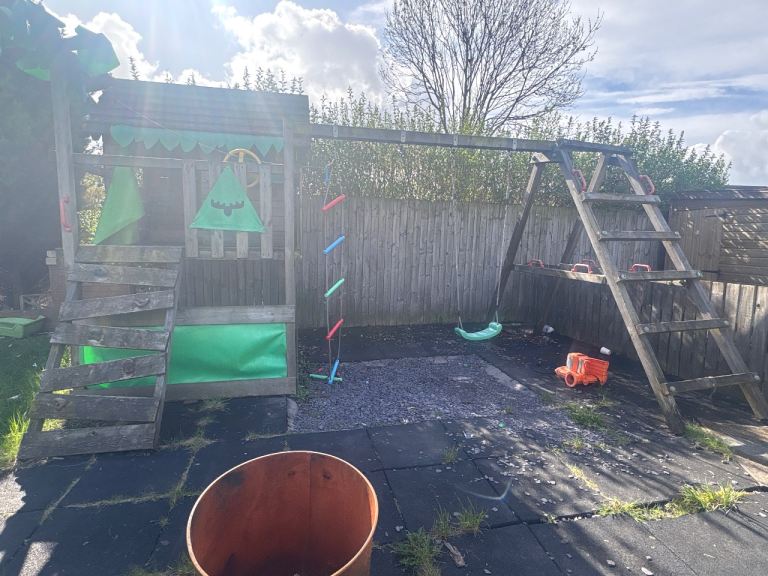 Kids garden climbing frame FREE