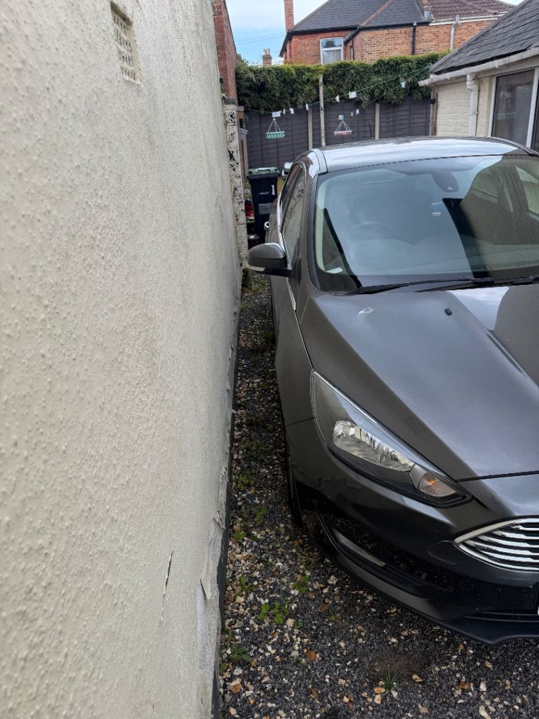 Ford, FOCUS, Hatchback, 2016, Manual, 999 (cc), 5 doors