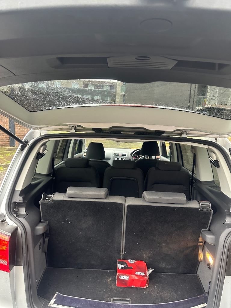 Volkswagen Touran 2011 1.4 Petrol Automatic