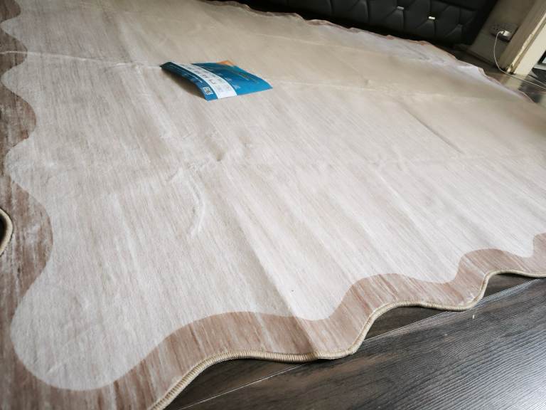 Brand new cream/beige soft 160x230cm large MACHINE WASHABLE area rug £35.00