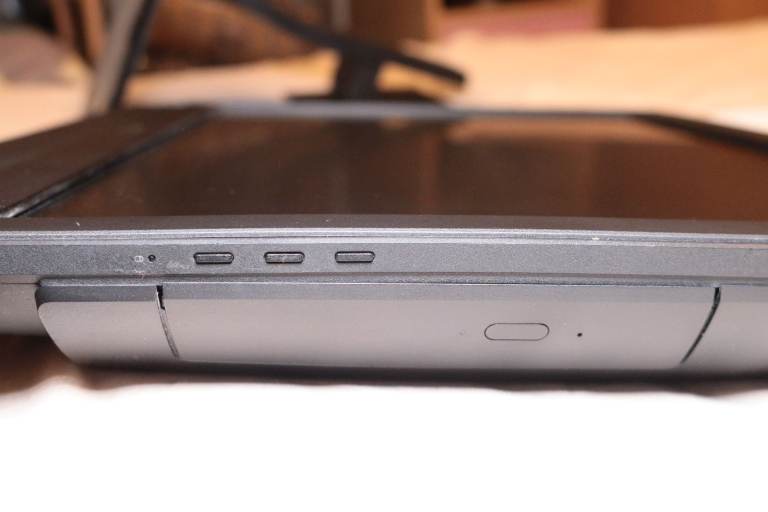 All-in-one Dell Optiplex 7440 AiO 23.8" PC (Windows 11, Intel Core i5 6500, 256GB SSD)