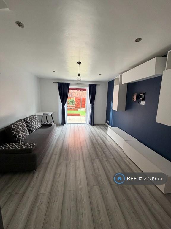 2 bedroom house in Hunstanton Close, Ifield, Crawley, RH11 (2 bed) (#2771955)