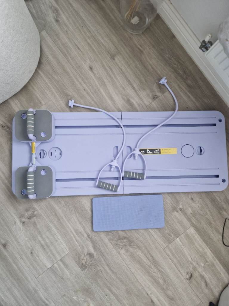 Portable Pilates Reformer Board