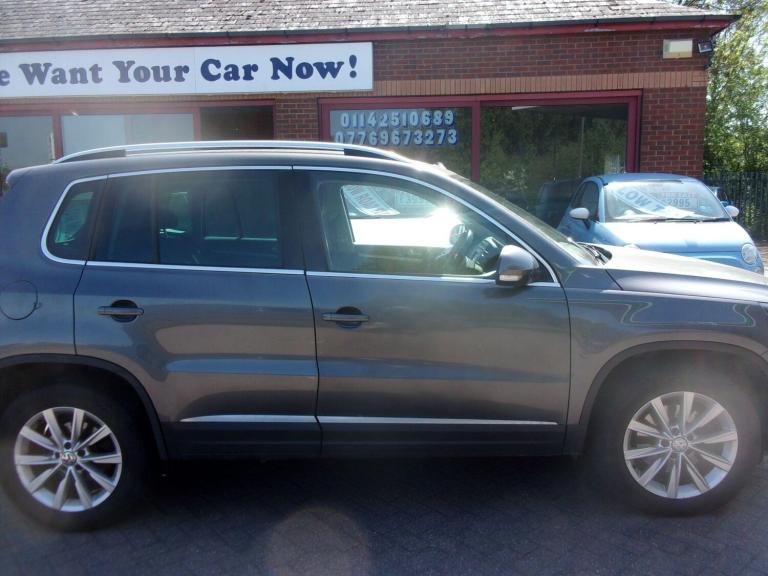 2012 Volkswagen Tiguan 2.0 TDi BlueMotion Tech SE 5dr [2WD] ESTATE DIESEL Manual