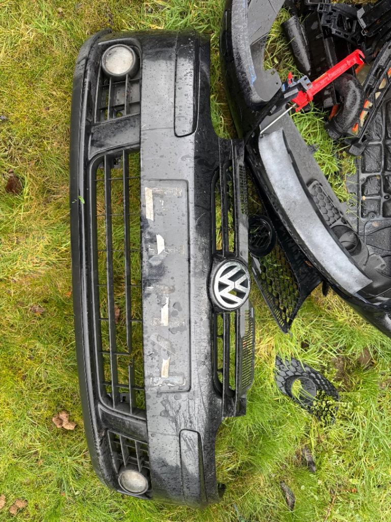 VW Golf MK5 Bumper