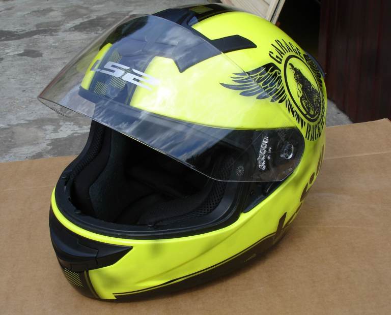 LS2 Garage Racer motorcycle helmet (large) FF 352-1
