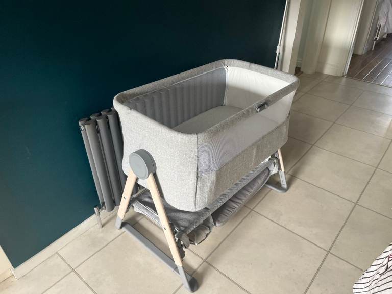 Mamas and Papas Lua Cot / Crib