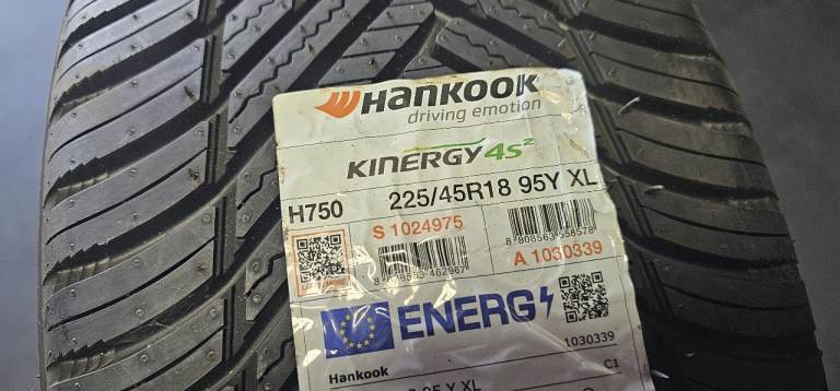 225 45 18   2 x NEW!! tyres Hankook Kinergy 4S All Season