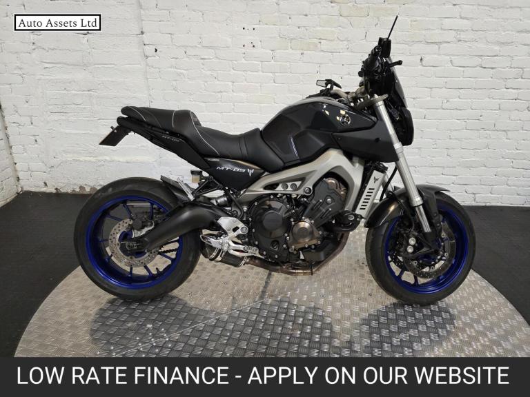 image for 2013 Yamaha MT-09 900 Naked Petrol Manual (115 ps) Naked Petrol Manual