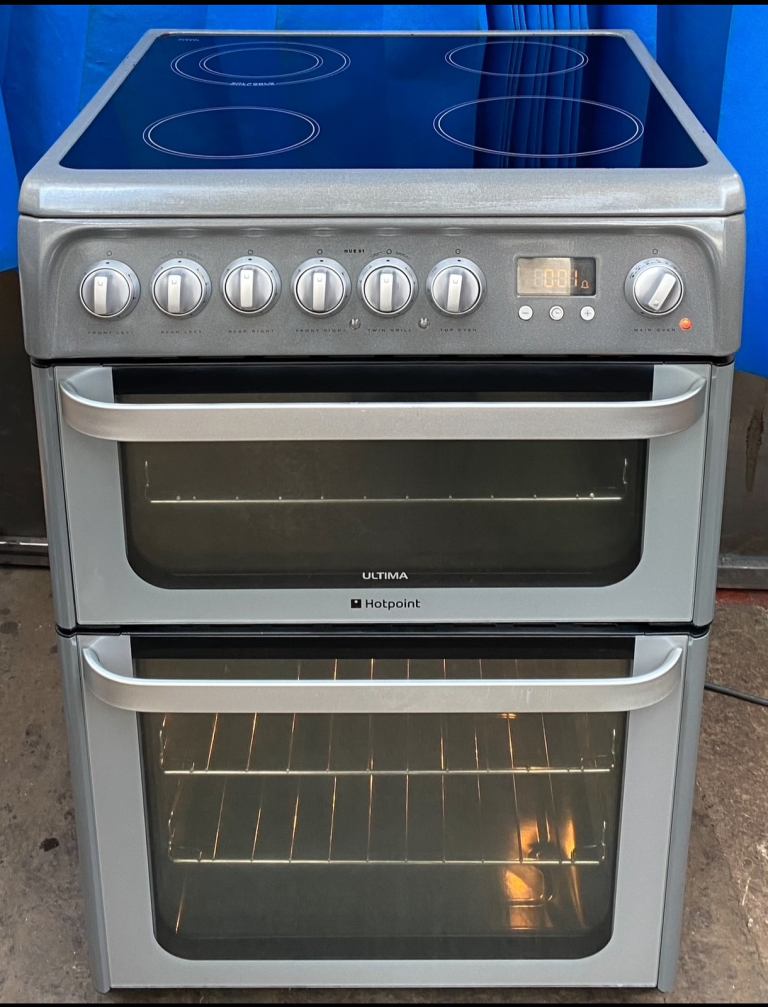 Hotpoint HUE61G Double Oven Electric ceramic Cooker - silver 