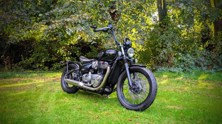 2017 Triumph Bobber 1200 Bonneville FSH motorcycle low mileage beautiful cruiser