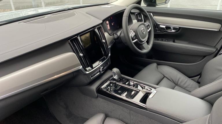 2025 Volvo V90 2.0 T6 [350] PHEV Plus Dark 5dr AWD Auto ESTATE PETROL/ELECTRIC Automatic