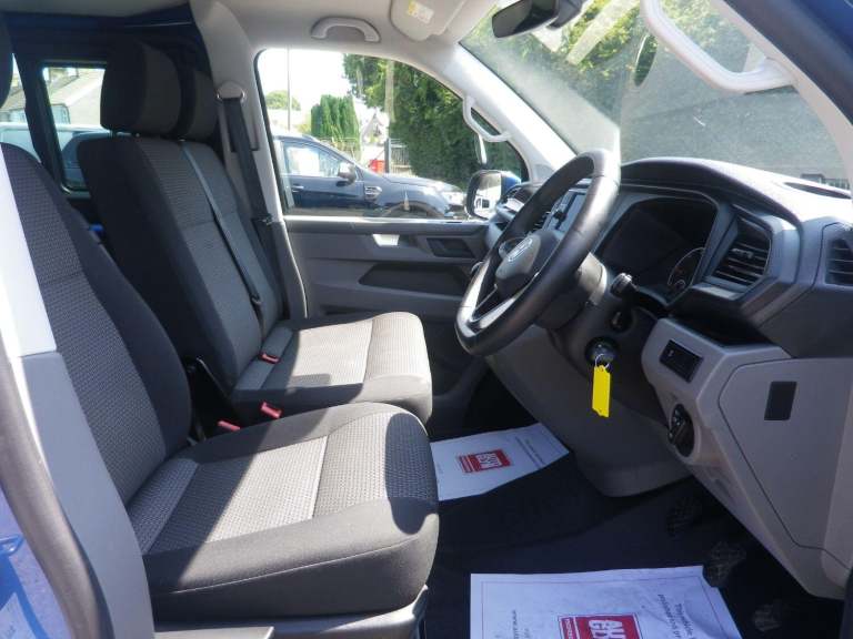 VOLKSWAGEN TRANSPORTER T32 2.0 TDI 150 Highline LWB KOMBI 2024