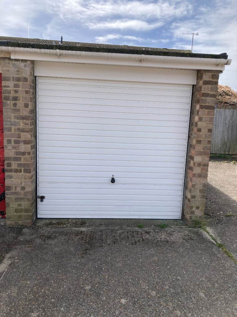 SINGLE GARAGE AVAILABLE TO RENT IN WORTHING